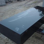 天辰注册章丘黑石材养护中的注意事项